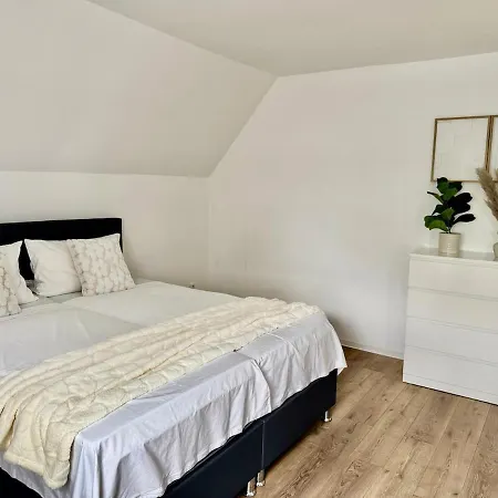 Apartamento Modern With Terrace & Parking